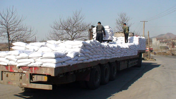 濾料發(fā)貨現(xiàn)場(chǎng)